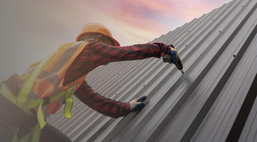 Professional gutter cleaning in Hedley, TX